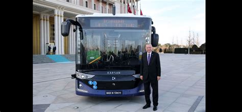C­u­m­h­u­r­b­a­ş­k­a­n­ı­ ­E­r­d­o­ğ­a­n­,­ ­E­l­e­k­t­r­i­k­l­i­ ­S­ü­r­ü­c­ü­s­ü­z­ ­O­t­o­b­ü­s­ü­ ­T­e­s­t­ ­E­t­t­i­